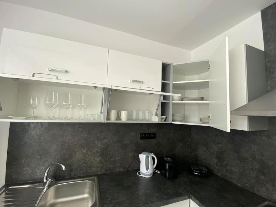 Apartman Ve Valticich Apartment Валтис Екстериор снимка